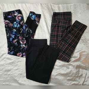 Lot Of 3 No Boundaries Leggings Plaid, Black Sparkly Capris, Floral Jrs Sz Small